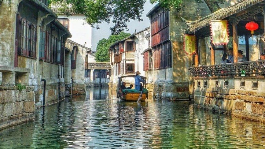 小红书上线“风险地点”举报专线,网友:注意安全